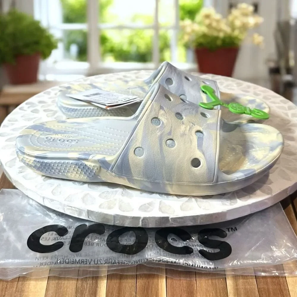 NWT Crocs Classic Slip-On Marbled Slide 208293‑1FS Unisex Youth Size J6 Women’s